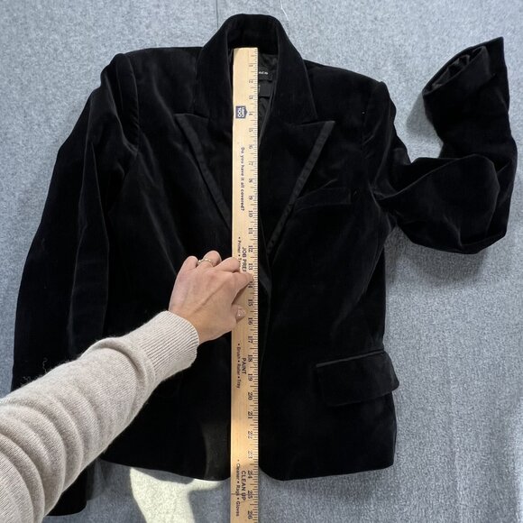 CLUB MONACO Sz 4 Black Velvet Tuxedo Trim Riding Blazer Collared Formal Classic - Picture 8 of 10